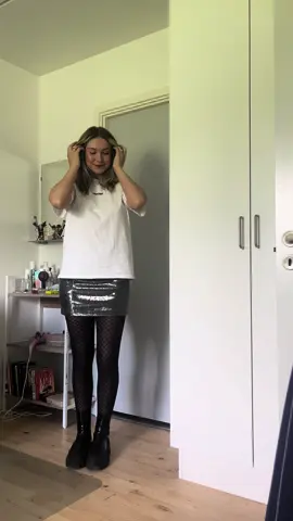 undskylder for, at jeg er halvejs ude af frame??? #OOTD #onsdag #aarhus #danmark 