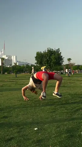 Обучалка на кувырок подъем разгибом, а у вас получилось ?🤌🏻#лиззи 