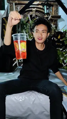 Pesulap Hitam Bongkar Cara Kopi Melayang #fyp #pastifyp 