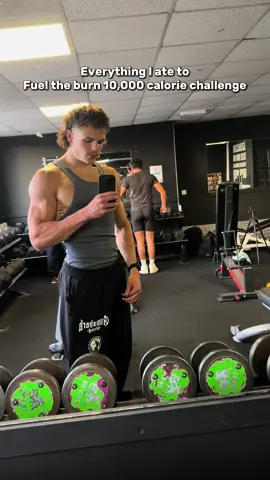 Full video out on @jdaverfit YouTube channel next week  It’s gonna be such a sick video. Had a wicked time filming it. Make sure you all tune in for it we got up to some mad stuff🤛🏽 #GymTok #gym #caloriechallenge #Fitness #motivation #fulldayofeating 