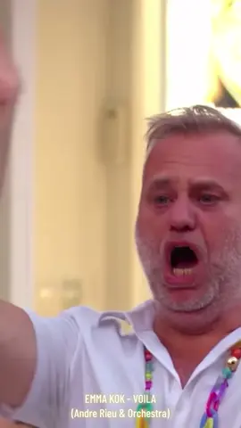 Having people just listen, no phones nothing, and… making them cry just by singing! Emma Kok’s version of Voila is AMAZING #EmmaKok #Voila #AndreRieu #Orchestra #Live #Music #Song #ForYouPage #ForYou #FYP #FY #CapCut 