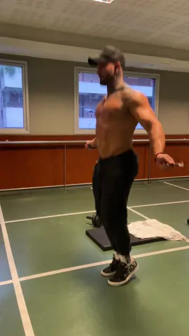 . . . . #disciplina #motivacion #fit #fitmen #gym #personaltrainer #coachonline #entrenamiento #bodypump #entrenadorpersonal #Fitness #tips #rutinas #buenosaires #argentina 