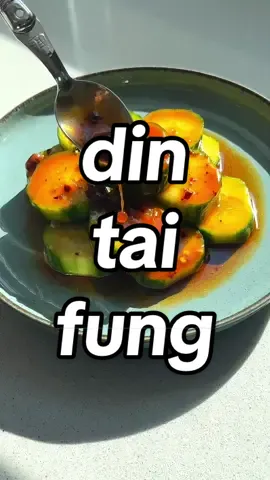 ingredients: 1 or 2 english cucumbers 2 tbsp soy sauce 1 tbsp toasted sesame oil  1 teaspoon sweet chili sauce  1 teaspoon fresh minced garlic  1/2 teaspoon salt (add a bit more at the end if needed) 1/8 teaspoon MSG 1 teaspoon chili crisp 1 teaspoon rice wine vinegar Sesame seeds for garnish #cucumbersalad #dintaifung #CapCut 