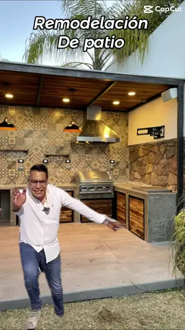 Patio con pergola, acabados en concreto pulido, madera teca y accesorios en acero inoxidable, ideal para tus carnes asadas ☺️ #cuu #patiodecor @juve3dstudio 
