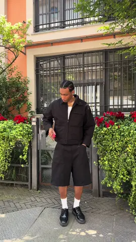 no better combo than good fits + good music. two things I need to have a good day, a good outfit and music in my ears nonstop. Thanks to these beats having an 18 hour battery life and being small enough for me to carry in my pocket,  I know at least one of my essentials are ticked off. Lightweight, compact, comfortability, mandatory. #BeatsPartner #fyp #streetwear #streetwearinspo 