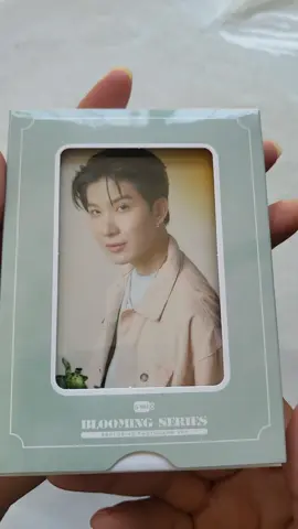 Blooming Series 🌿 Exclusive Photocard Set  Khaotung 🤎  #khaotungthanawat #khaotungg #khaofirst #gmmtv #unboxing #blmerch #bl #ข้าวตังเฟิร์ส #ข้าวตังธนวัฒน์ #ข้าวตัง  #เฟิร์สข้าวตัง 