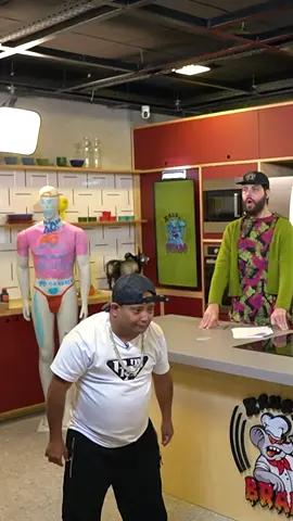 Tata deu um mortal ao vivo #podpah #rangobrabo #tata #defante 