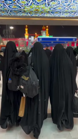 أنا دونَ خِدمتكَ غَبرةً تَحمِلَها  الرِّياح بعيدًا تَعيشُ ضَياعٍ لَيس  بَعـدهُ ضَـياع تأخُذني عَواصِفُ الزَّمان وتُرجِعني يديكَ الحَنونة  تِلك الىٰ هذهِ البُقعة الطَّاهِرة  لِأَمسِكَ هذهِ الرِّيشة وأستَمِع  لأحاديثِ عُشَّاقِكَ عَن قُرب .. 💔 خدمة عَرفة ١٤٤٥  . . . . . . #الامام_الحسين_عليه_السلام #امام_حسین #ياحسين #حرم_امام_حسین #العتبة_الحسينية_المقدسة #الخدمة_الحسينية #كربلاء_الحسين #كربلاء_المقدسة #حرم #مقام #اكسبلور #تصويري #imamhussain #explore #photography #karbala 