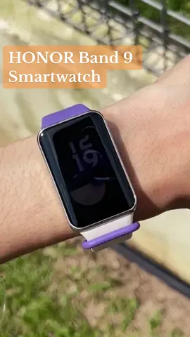 HONOR Band 9 Smartwatch Condition: Like new Description: 1.57