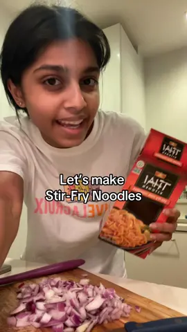 it couldve been better, but not the worst #noodles#Recipe#cooking#cookingtiktok#stirfry#desi#EasyRecipe#dinner#student 