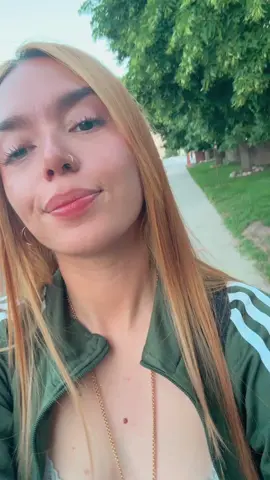 Lista lista pelo,uñas,pestañas hermosas….