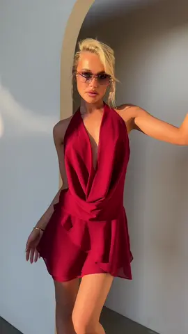 Make a statement in our new in ‘Cleo Dress’🌶 🔥 #thatssofetchau #reddress #minidress #flowydress 