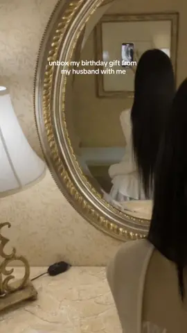 So happy with everything especially the sugarbunnies! Buchiusa is my favorite sugarbunnies 🐇 English is not my first language and this is my first time doing a voice over i try not to sound too excited and keep my voice to sound calm because i got mean comments about my voice being annoying when i sound too happy or bubbly so i try not to. i hope this is okay <3  #cats #cat #unboxing #gifts #giftunboxing #yay #happy #sugarbunnies #miumiu #balletflats #lamer #skincare #miumiuflats #husband #yayyy #ragdoll #highlanderlynx #outfit #buchiusa #cute #flats #shoes