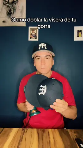 Como doblar la visera de tu gorra  #baseball #cap #gorra #beisbol #lmb #beis #tip #dato 