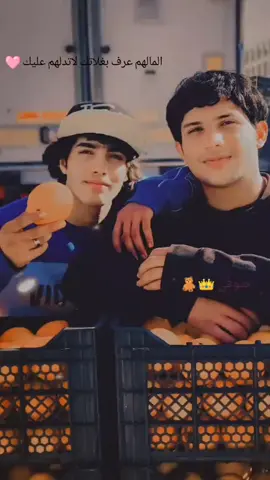 لما يعرف يصاحب لايماشي الناس ولعقله صغير يماشي لبگده 😌👍🏼 (صوفي 💚👍)