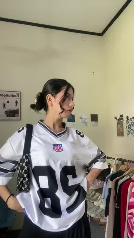 Outfit cek kali ini bersama jersey gemes😋🫵🏻 #jersey #outfitcek #OOTD #fouryou 