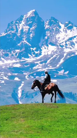 Có một Tân Cương hùng vĩ như thế. #tancuong #dulichtrungquoc #dulich #trungquoctravel #chinavivu  