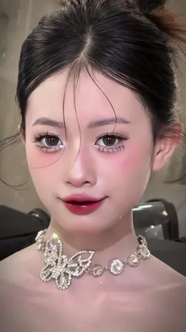 Biến hình cùng Team TuyềnMakeUp #ThanhTuyenMakeUpAcademy #xuhuong #makeup #fyp #quảngphú 