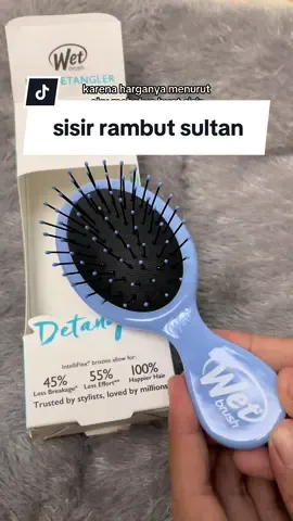 sisir rambut yang sebenarnya harusnya kek gini. nggak biki seret sakit pas nyisir bikin ga kusut. kenapa baru tau sekarang ya. buat rambut yang suka rontokan wajib banget punya ini. kalo rambut kamu pendek atau tipis pilih wet brush mini aja udah cukup kok #sisirrambut #rontok #wetbrush #rambutrontok 