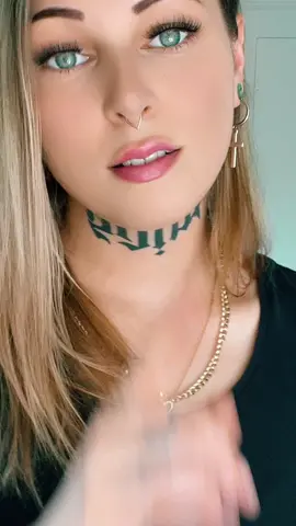 Give me ⛓️🔥⚠️ #fyp #techno #fürdich #content #techtok #technomusic #fypシ゚ #technoremix #techtips #rave #wlw #technolovers #fyfyfyfy #technotips 