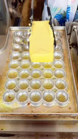 丸ごとバターで作る背徳カステラ！あるようで無かった見るだけでお腹が減るバター爆塗り！塩気と甘さの絶妙なバランスが最高！#大阪グルメ #japanesefood #tiktokfood  📍ゆとりですがなにか 大阪府大阪市住吉区長居東3-4-21 エメラルド長居 1F