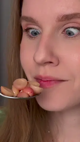 Trying fruit in every possible variation! Today in sweet syrup, the fruit is sweet, crunchy and with sourness 🤤 #mukbang #fruit #Foodie #pickles #eating #ผลไม้ 