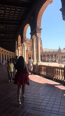 What a beautiful city 🧡 #fyp #foryou #OOTD #trending #viral #blowthisup #fashiontiktok #fashion #fitcheck #outfitinspo #seville #spain #reddress #holidayfits #holiday #traveltiktok 