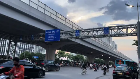 Một ngày đẹp trời để nói chia tay Hà Nội Chắc lại phải xa một thời gian, sẽ rất nhớ đó 🥰#CapCut #vuivemoingay❤️ #xàmvuitiktok #nhohanoi #hanoi 