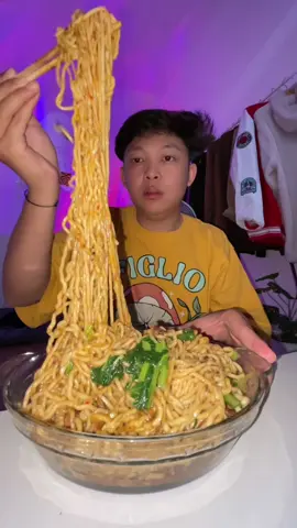 Jatah makan mie sebulan udah kepake