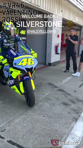 📹: Silverstone circuit #ValentinoRossi #Thedoctor #VR46 #LambeGP #fyp #race #rider #Legend 