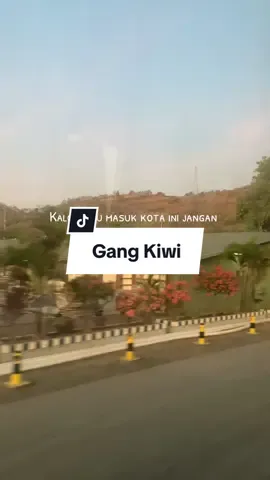 Kalo tau rusak gaji mu dek😂 #viralvideo #fyppppppppppppppppppppppp #tiktokindia #anaktambang #messhall #storytime #storytambang #duniatambang #batubara #ptammanmineralnusatenggara 