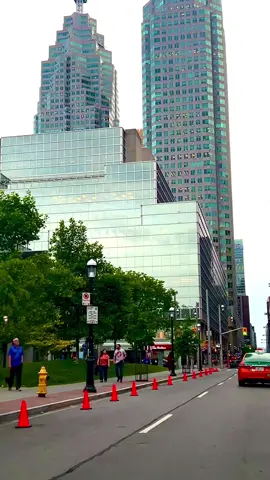Best city in the world 🇨🇦🍁❤️🌹#travelcanada🇨🇦 #canada_life🇨🇦 #torontodowntown🔥🇨🇦canada #itstorontocanada #canada #city #yongeanddundassquare #harbourfront #viral #foryou #foryoupage #fyp #masterpiece 