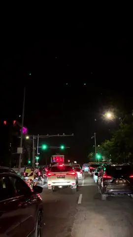 Vibes Malam Hari Di Pekanbaru  #pekanbaru #pekanbaru_riau #pkucity_tiktok #pkucity #pku #pkuhits #pkulover #fypシ゚viral #vibesmalamhari #viral #panam #sudirman #rumbai #foryoupage #fypage #pku #foryou #fypシ゚viral #4youpage #vibesmalamhari #zyxcba #xyzbca #fypシ #masukberanda #viral #viralvideo #fyp #beranda #viral #