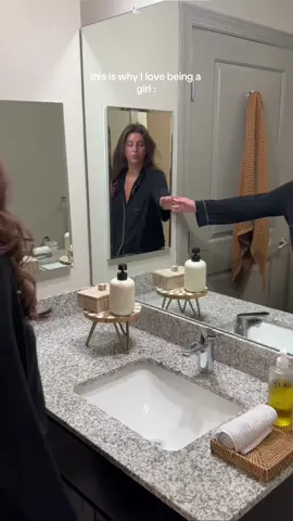 Being a girl = romanticizing your morning before work 💭🌟🫧🧊☕️ #foryou#relatable#forthegirls#getreadywithme#grwmforwork#morning#goodmorning#morningbeforework#morningvlog#ilovebeingawoman#girly#girlythings 