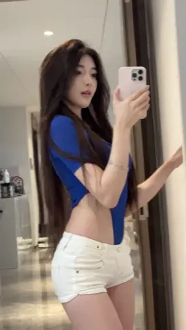 最討厭的就是已讀不回😕#笨蛋美女 #別限我流量 #拍攝日常 #流量 #流量回來 #御姐 #正常穿搭 