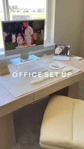 Pt. 1 office set up 🖥️🤍🎧 #amazonfinds #office #officesetup #homeoffice #officedecor #homeofficedecor #organized #organizedhome #Home #homedecor #homeaesthetic 