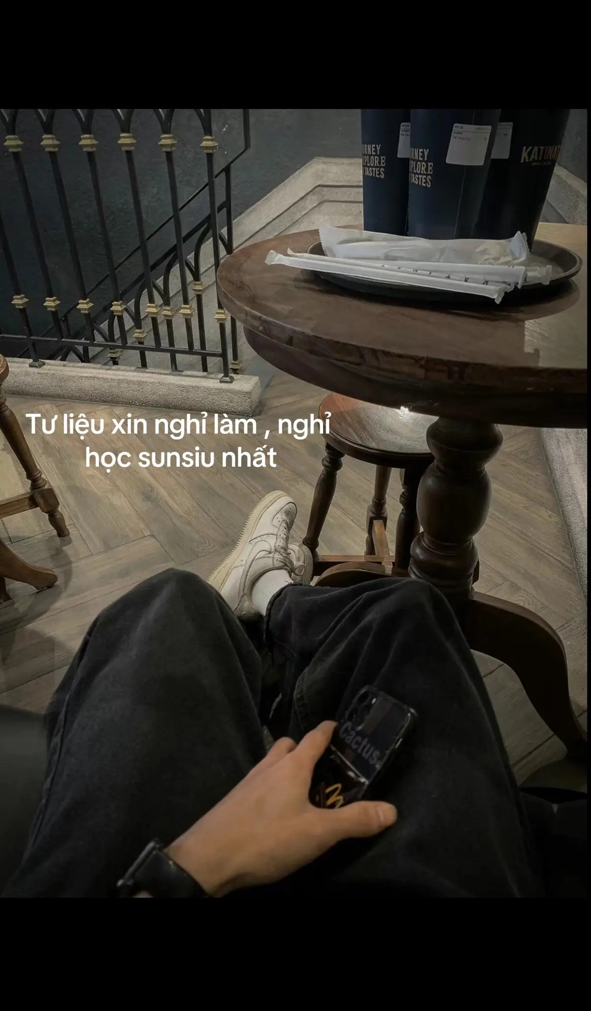 Chắc phải tạo gr xong gửi ảnh vào trỏng cho an toàn chứ ở đây nguy hiểm quá sợ bạn bè nhìn thấy#xuhuong #fyp #foryou #viral #traffic #tiktok 