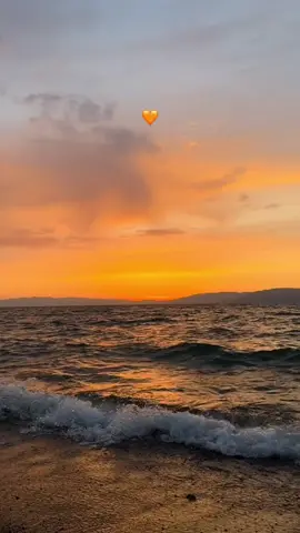 #في_يوم_هنعود#عمرو_دياب#حزن#هدوء#البحر#تصميم_فيديوهات🎶🎤🎬#تصويري_احترافي#مالي_خلق_احط_هاشتاقات🧢#اكسبلورexplore 