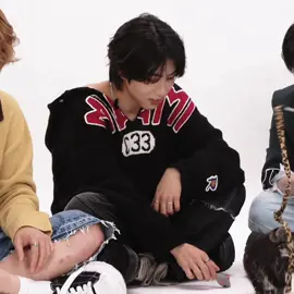 it's understood with cats 🐿️🐱 #han #jisung 