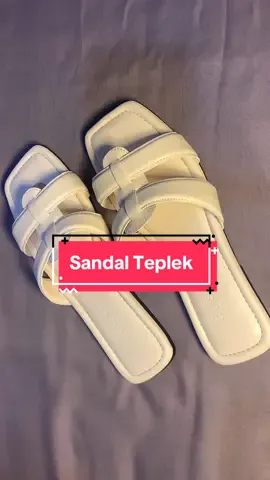 Simpel, elegan bgt sandalnya🤍🫧 #fypシ゚viral #sandalwanita #sandalteplek #sandal 
