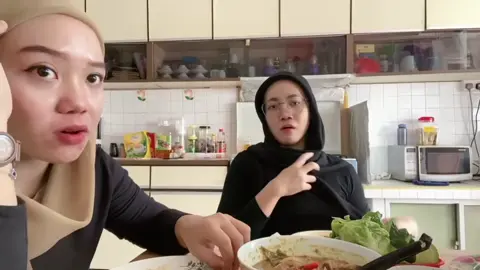 mangan disambu curhat#singapuratkwsingapura 