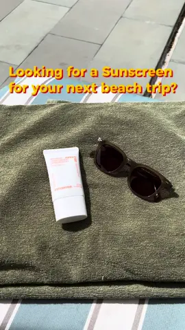 Getting ready for some pool or beach fun? Discover INNISFREE's Intensive Long-Lasting Sunscreen EX! With SPF 50+, this non-sticky and water-resistant formula is your ideal companion. 🧡  #INNISFREE #innisfreemalaysia #koreansunscreen #physicalsunscreen #mineralsunscreen #sunscreen #sunscreenviral