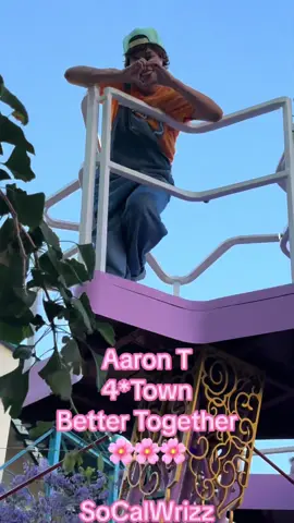 #aaront #4town #turningred #meimei #disney #disneyland #Love #bettertogether #foryou #fyp #Pride #pridemonth🏳️‍🌈 #pridemonth @Disney Parks @Disney 