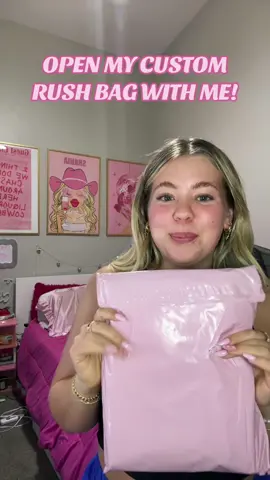 open my rush bag with me🎀🎀 #rushbag #rush #bamarush #tcurush #southernrush 