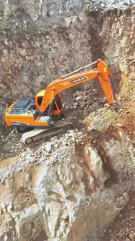 Team Excavator sini kumpul 😁 #insangandasari #gandasari #gandasarigroup #gandasarigroupinvestama #atigasaranadaya #excavator #fyp #fypシ゚viral #fypage 