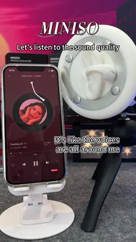 I want ❤️🥰#earbuds #earphones #foryou #gift #fashion #tiktokmademebuyit #miniso 