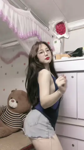 Áo này mát 🥵 #xuhuong #foryou #nhaccuon #fyp #viral 