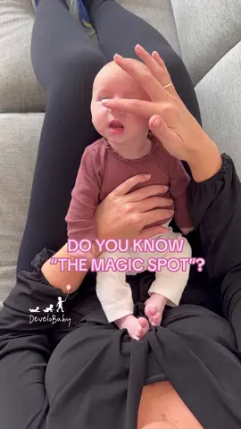 Do you know this little trick to help your baby fall asleep?  When you gently move your finger up and down between your baby’s eyes like I do in the video, you’ll often find that your baby calms down.  Does this work with your baby? 🤍 Sleep well!  With love,  Maria ♥️  . . . . #Sensoryseeker #sensoryintegration #tactilesense #fussynights #tactilesense #vestibularsense #colic #reflux #premature #sensoryintegrationsexercises #babyexercises #baby #babyhack 