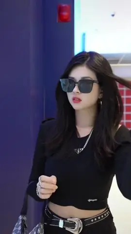 Yakin ga mau checkout sunglasses premium anti uv murcee ini #gentlemoster #kacamataterbaru #sungalsses 