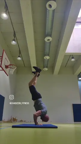 🤸🏼‍♂️ #chadizeinfitness #mtvlebanon #getfit #live #tv #tvshow #Fitness #workout #pt #lebanon #greece #cyprus #dubai #qatar #motivation #photooftheday #instafit #instafitness #fitnessaddicted #gym #gymnastics #calisthenics 
